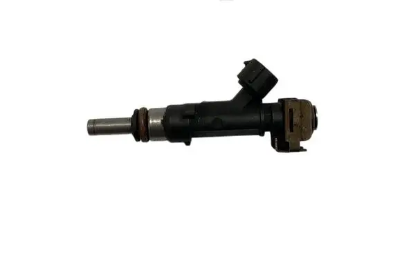 Audi A6 S6 C6 4F Fuel injector 06E133551
