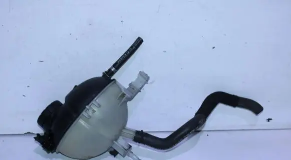 Mercedes-Benz GLK (X204) Coolant expansion tank/reservoir