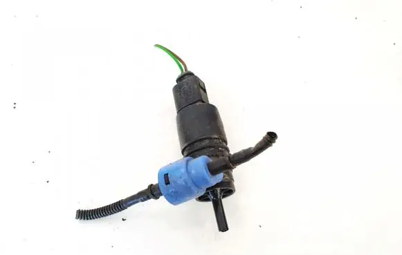 Volkswagen Golf IV Windscreen/windshield washer pump 107819 2800e51