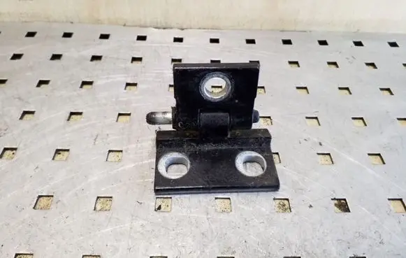 Volvo XC70 Rear door upper hinge