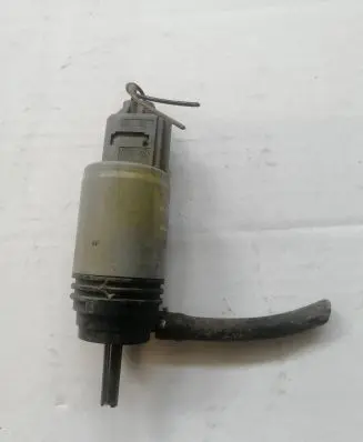 BMW X1 E84 Windscreen/windshield washer pump 6934159
