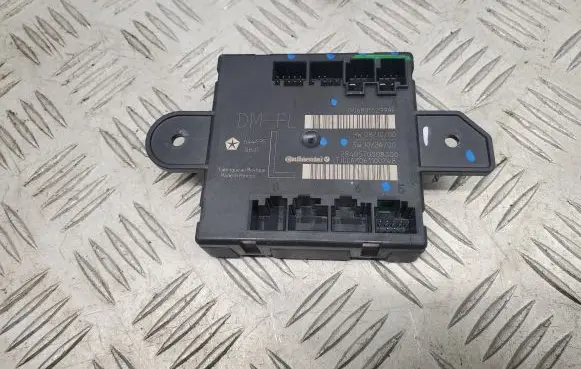 Jeep Grand Cherokee Door control unit/module 68055299AF P68055299AF