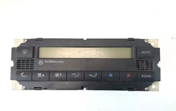 Volkswagen PASSAT B5 Climate control unit 1J2907044A 5HB007617