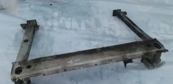 Renault Laguna III Front bumper cross member