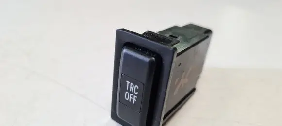 Traction control (ASR) switch