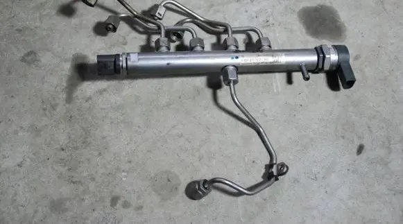 Mercedes-Benz E W213 Fuel main line pipe A6540700095