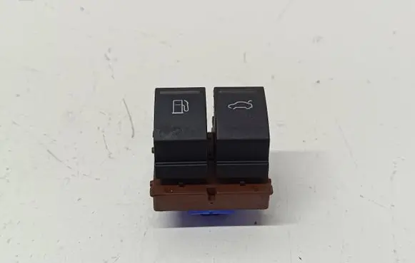 Volkswagen PASSAT B6 Fuel tank opening switch 3C0959903