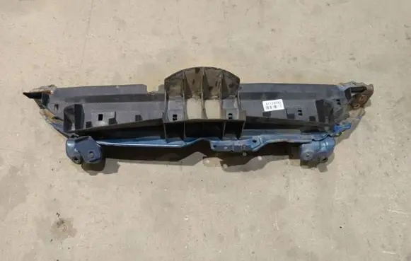 Toyota Yaris Radiator support slam panel 