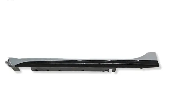 BMW 1 F70 Foot area side trim 8075465 4006999000 02103104105