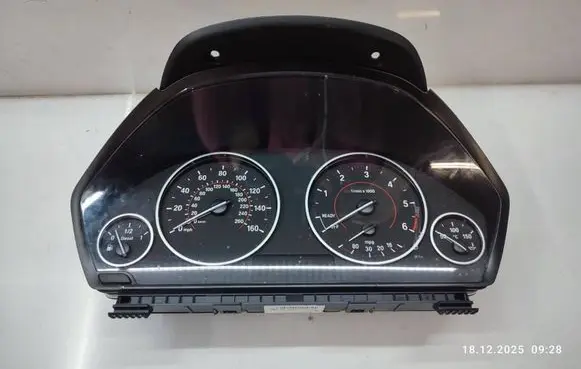 BMW 3 F30 F35 F31 Speedometer (instrument cluster) 9382189