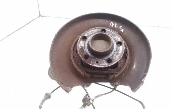 Volvo S60 Rear wheel hub spindle/knuckle 