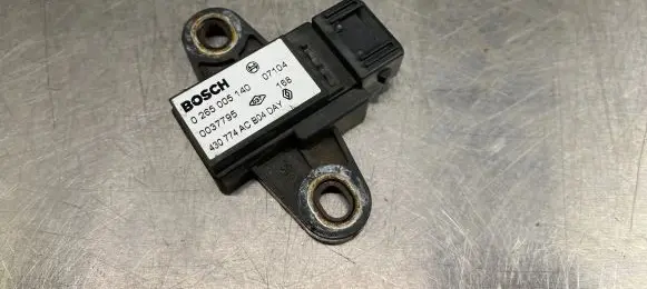 Renault Kangoo I Airbag deployment crash/impact sensor 0265005140 0037795