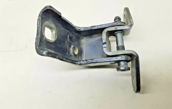 Ford Mondeo Mk III Rear door lower hinge 93BBF26806AL
