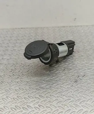 Peugeot 5008 12 V Socket (front) 9662423677
