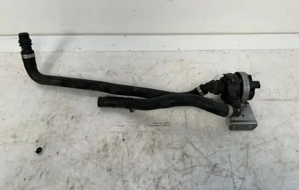 BMW 5 G30 G31 Electric auxiliary coolant/water pump 9147359