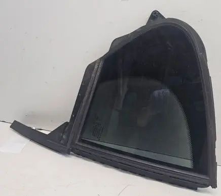 Jaguar XE Rear vent window glass 