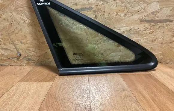 Opel Zafira A Front triangle window/glass DOT36AS2M129 43R007022