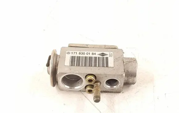 Mercedes-Benz B W245 Other air conditioning (A/C) parts 1718300184 1698300684