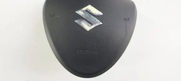 Suzuki Kizashi Steering wheel airbag 