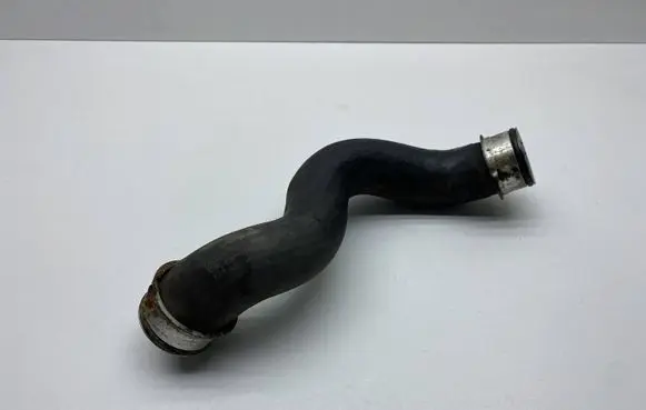 Mercedes-Benz C W204 Engine coolant pipe/hose