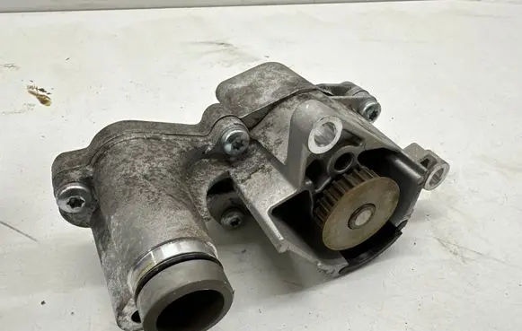 Ford Focus Water pump H6BG8501AA