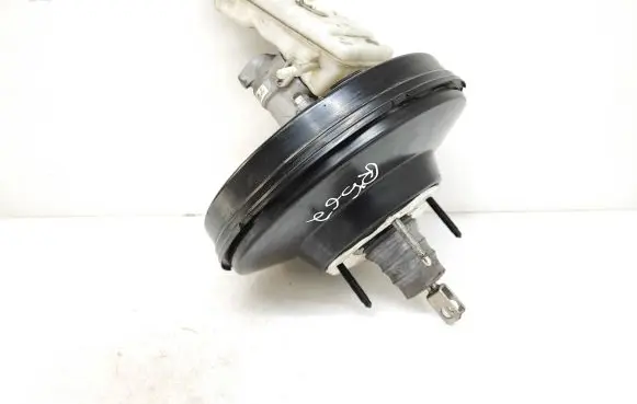 Ford Focus Brake booster DV612B195SA 03786219424