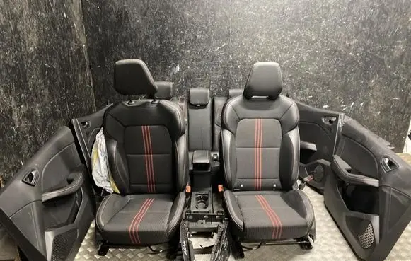 Renault Clio V Seat set 