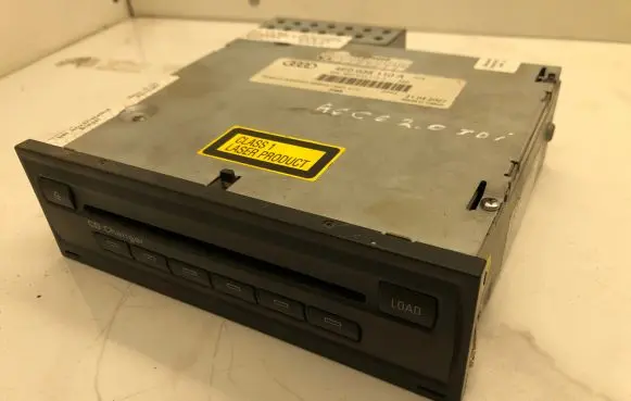 Audi A6 S6 C6 4F CD/DVD changer 4E0035110A CXCA1692G JZ5ZRD3221013