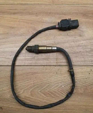 Volkswagen Transporter - Caravelle T5 Lambda probe sensor 03G906262