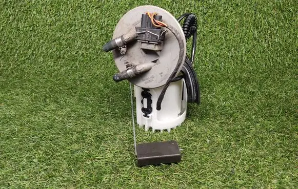Volkswagen PASSAT B4 In-tank fuel pump 3A5919015G