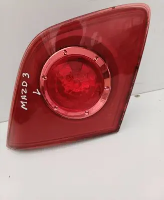 Tailgate rear/tail lights