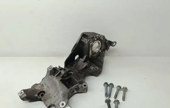 Volkswagen Golf VI Generator/alternator bracket 03L903143K