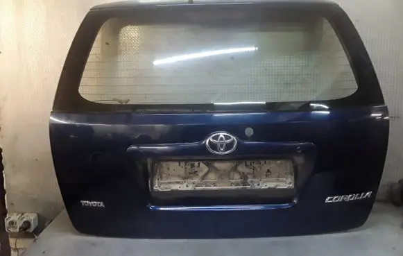 Toyota Corolla E120 E130 Tailgate/trunk/boot lid 