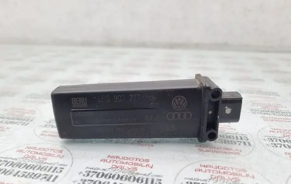 Audi A8 S8 D3 4E Tire pressure sensor 4E0907277