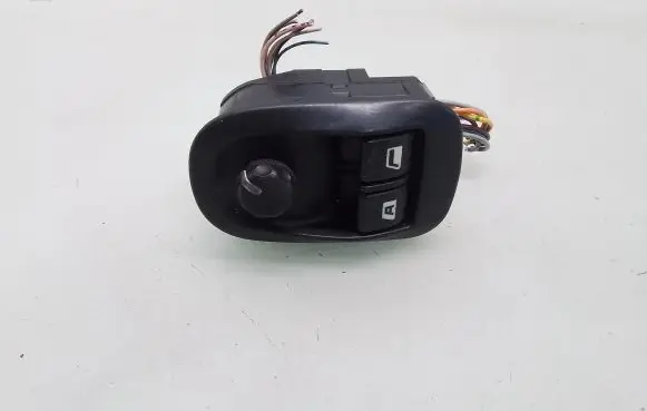 Peugeot 206 Electric window control switch 11914
