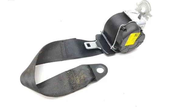 Rear seatbelt