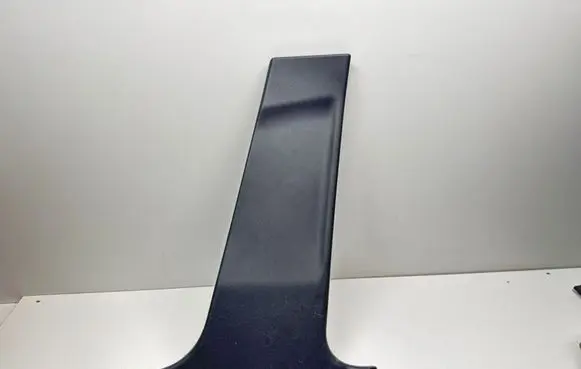 Mercedes-Benz C W204 (B) pillar trim (bottom) A2046900425