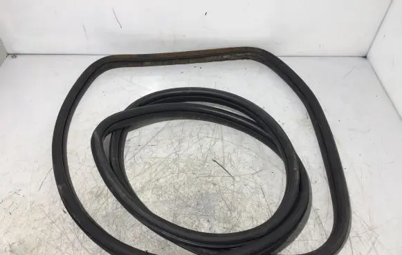 Peugeot Boxer Front door rubber seal 9025N3