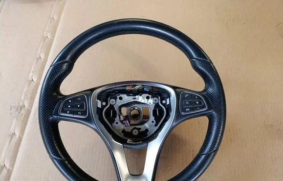 Mercedes-Benz CLS C218 X218 Steering wheel A0004602203