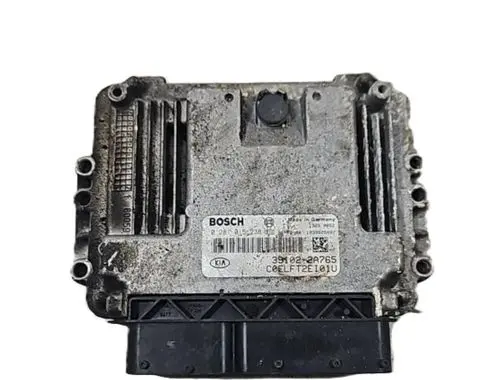 KIA Ceed Engine control unit/module 0281015238 391022A765 1039S25487