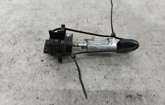 Opel Combo C Ignition lock 90589314