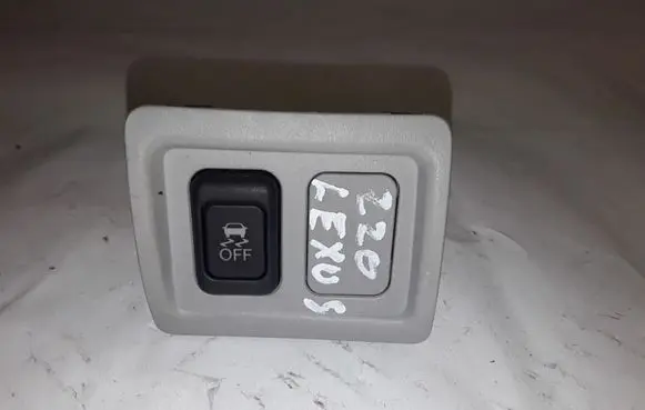 Traction control (ASR) switch