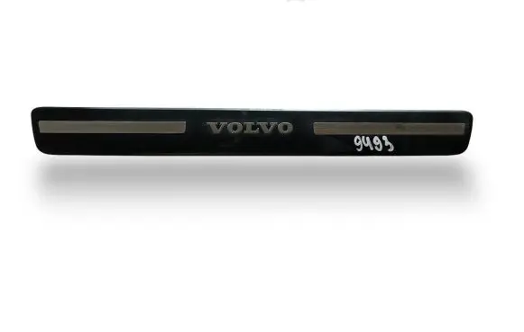 Volvo XC60 Front sill trim cover 31349002