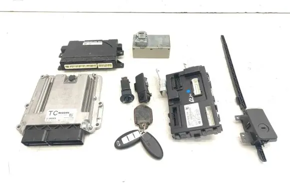 Engine ECU kit and lock set