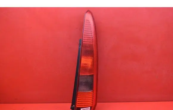 Ford Fusion Rear/tail lights 2N1113A602