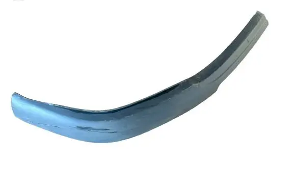 Front bumper lip