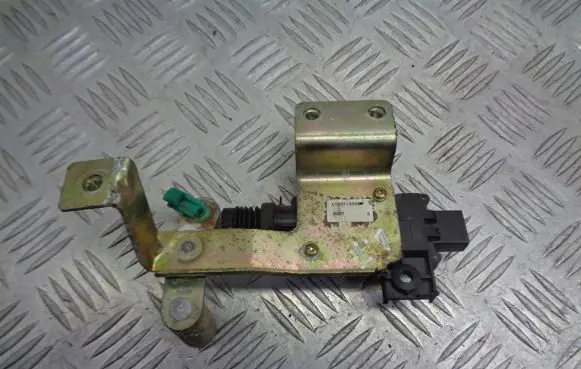 Chrysler PT Cruiser Tailgate boot lock/latch motor 04894069AB