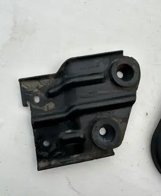 Ford Explorer Air filter cleaner box bracket assembly BB539641247AB