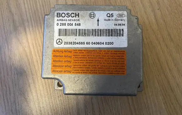 Mercedes-Benz C W203 Airbag control unit/module 0285001548 2038204585