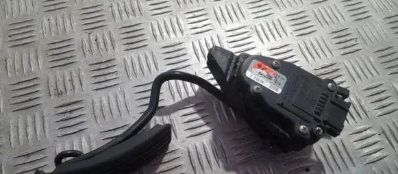 Renault Espace - Grand espace IV Accelerator throttle pedal 8200007514
